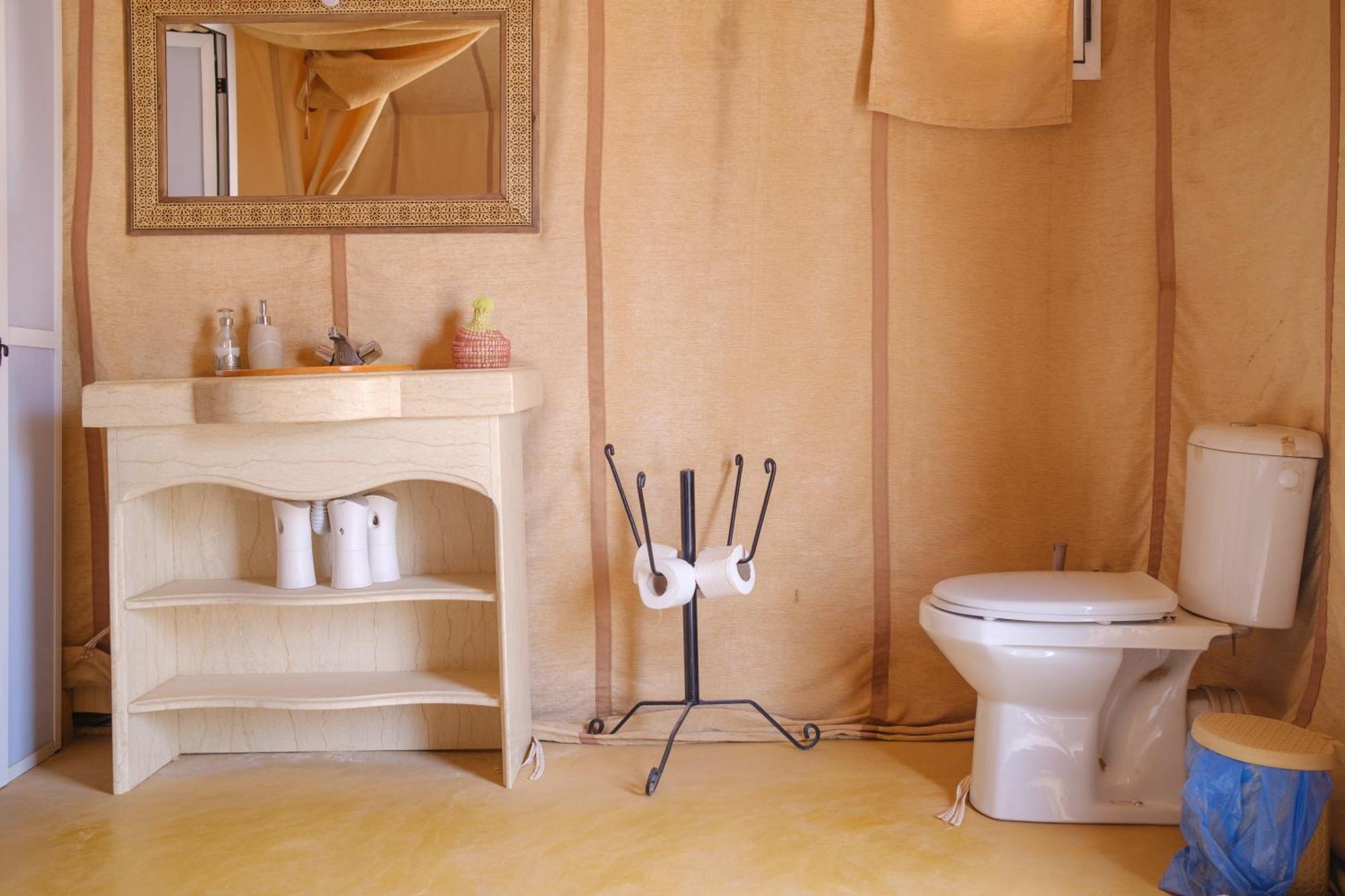 Camel Luxury Camp Bed and Breakfast Merzouga Eksteriør billede
