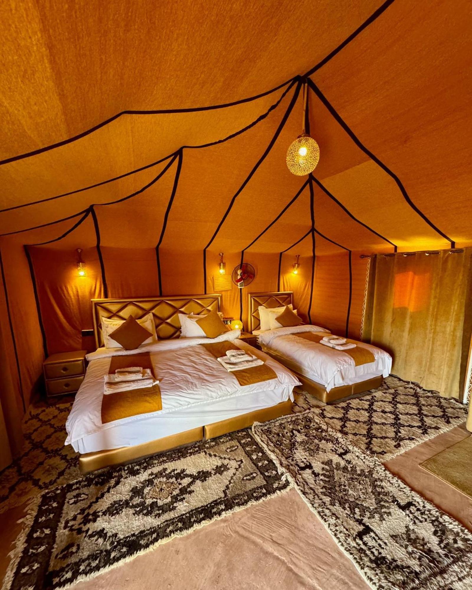 Camel Luxury Camp Bed and Breakfast Merzouga Eksteriør billede